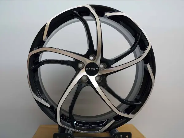 Кованые диски R22 Zeekr 001