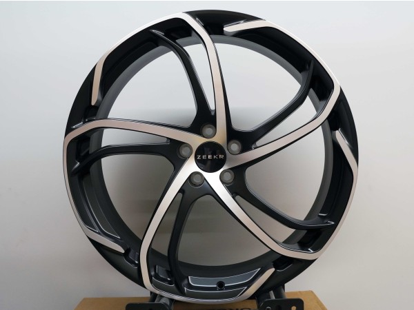 Кованые диски R22 Zeekr 001