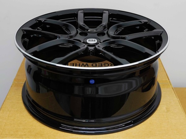 Кованые диски R20 Xiaomi YU7
