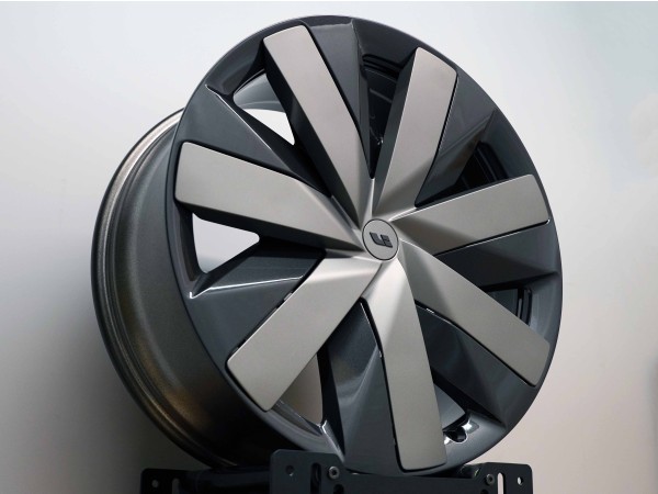 Оригинальные диски R21 LiXiang i6...